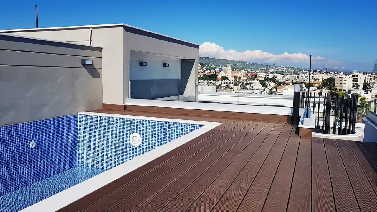 Apartment (Penthouse) in Moutagiaka Tourist Area, Limassol for Sale