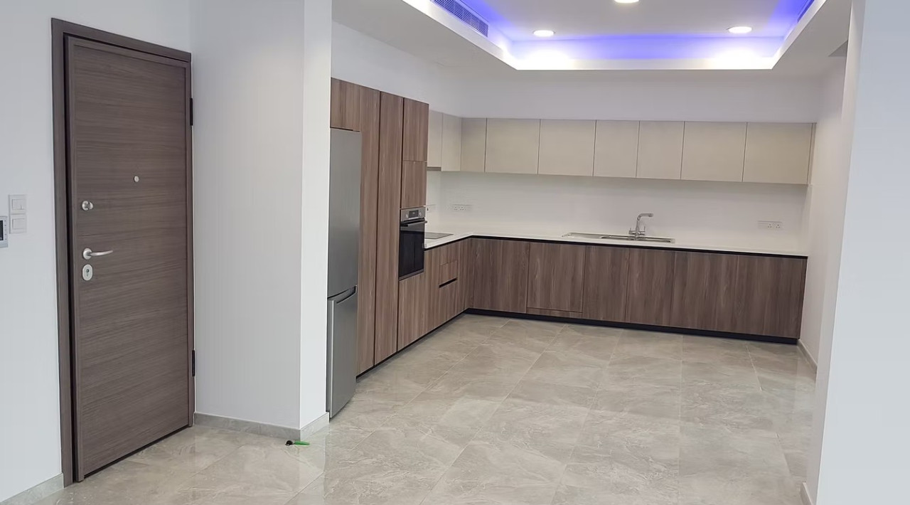 Apartment (Penthouse) in Moutagiaka Tourist Area, Limassol for Sale