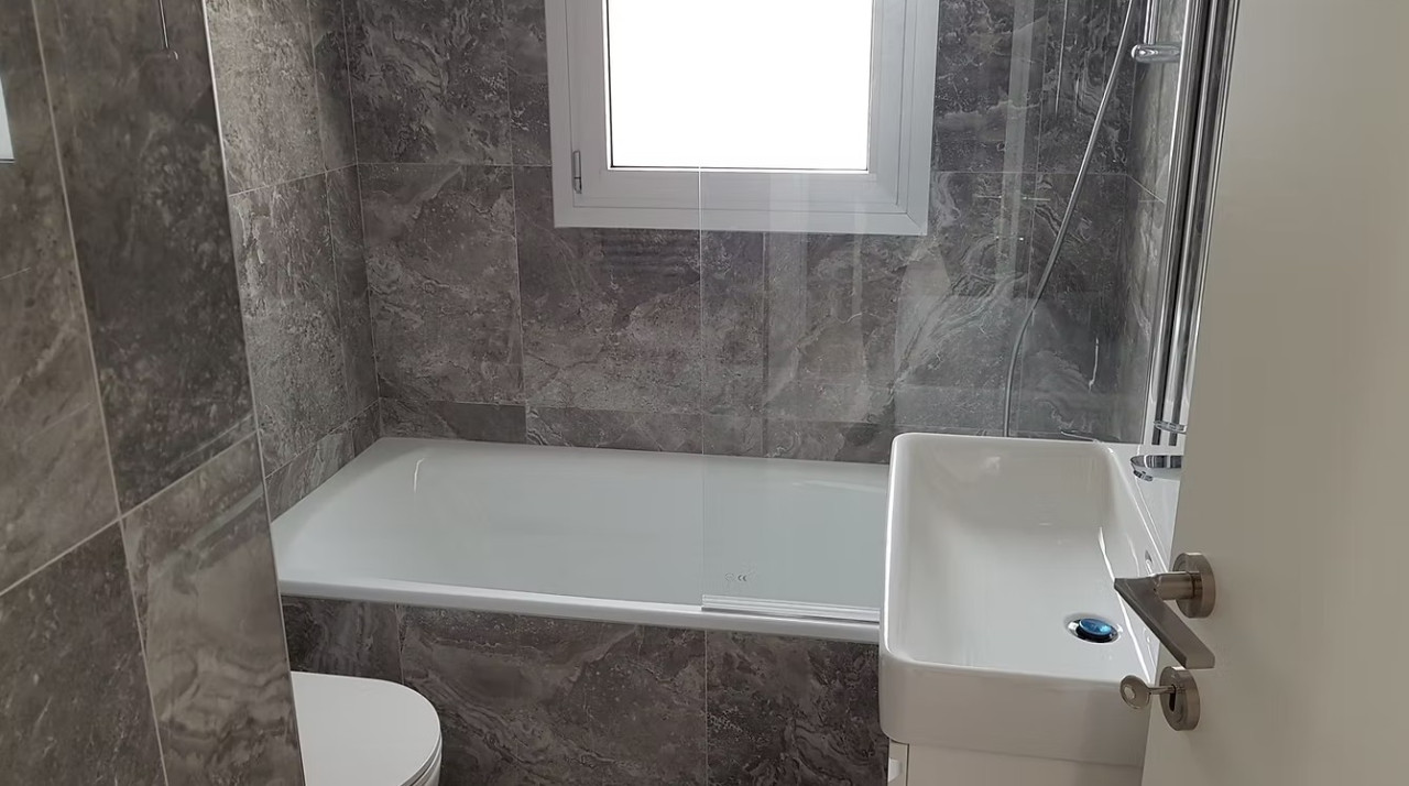 Apartment (Penthouse) in Moutagiaka Tourist Area, Limassol for Sale