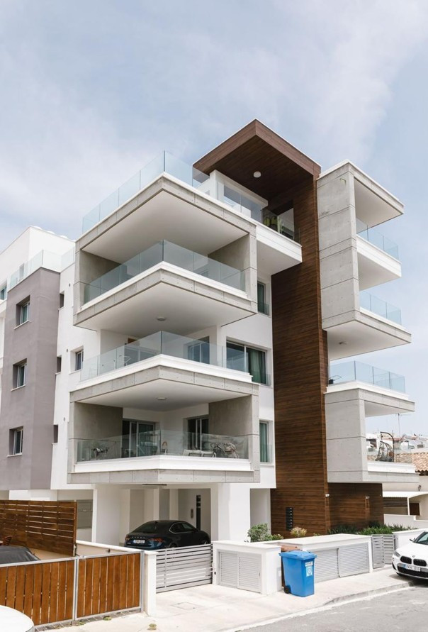 Apartment (Penthouse) in Mesa Geitonia, Limassol for Sale