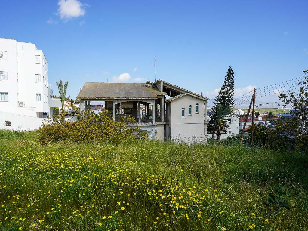 Building (Default) in Geri, Nicosia for Sale