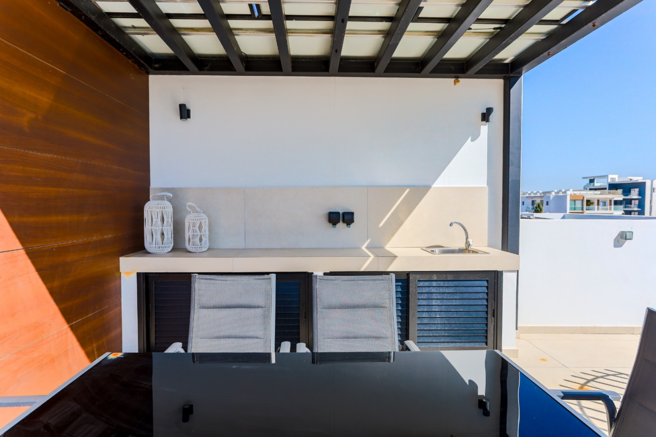 Apartment (Penthouse) in Universal, Paphos for Sale