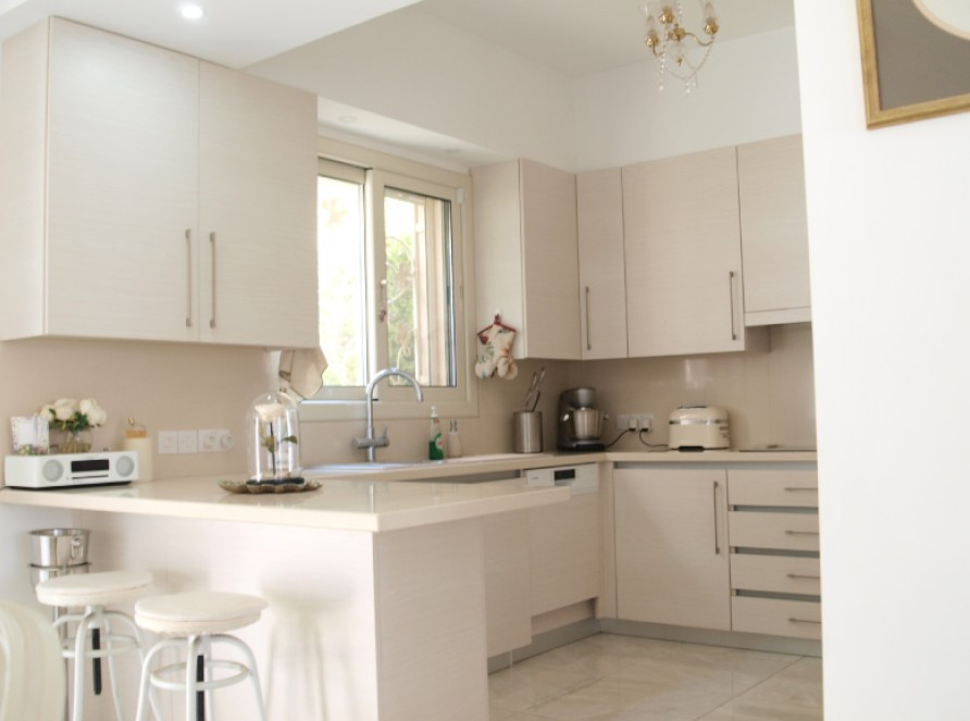House (Detached) in Moutagiaka, Limassol for Sale