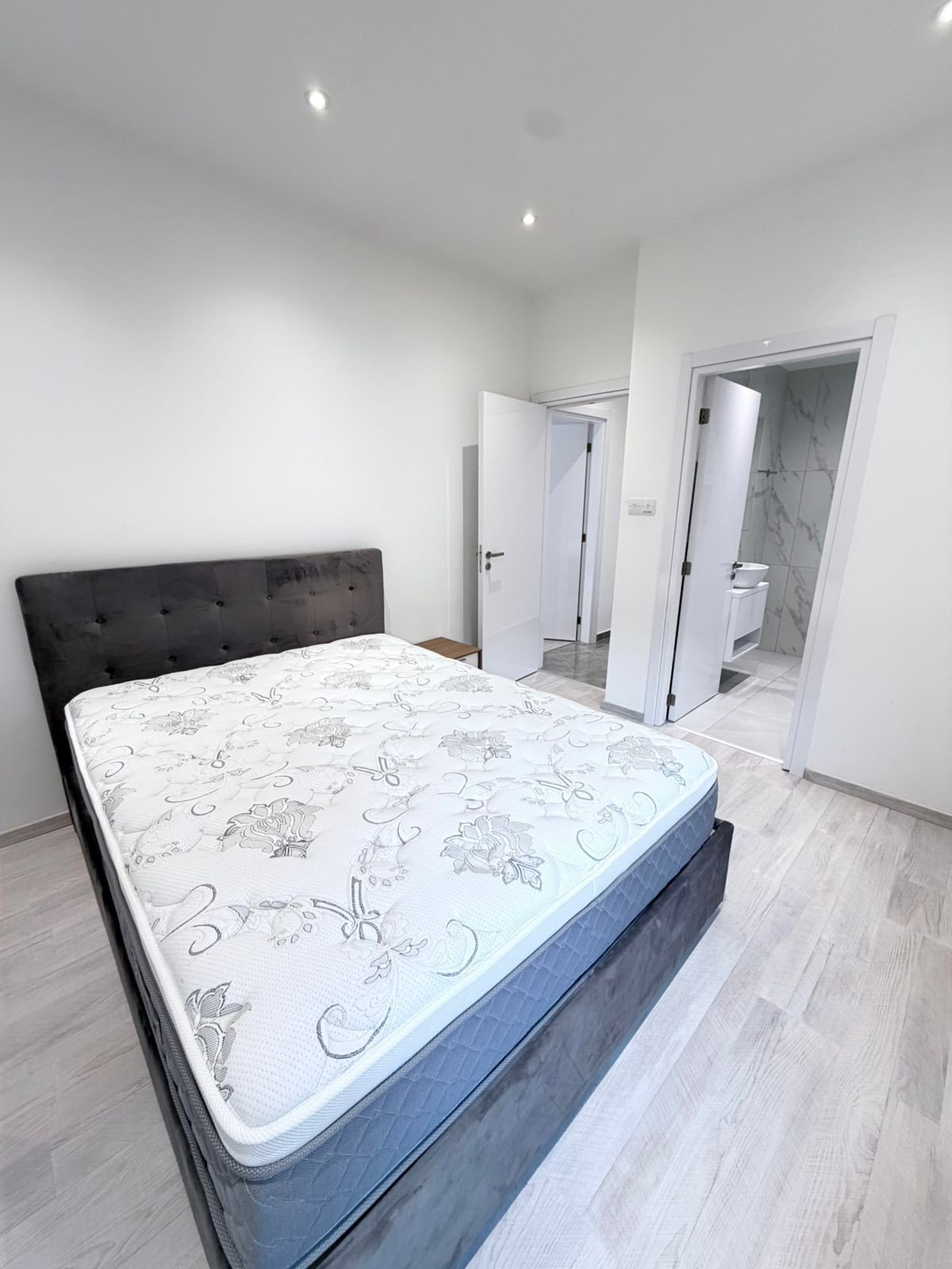 Apartment (Penthouse) in Germasoyia Tourist Area, Limassol for Sale