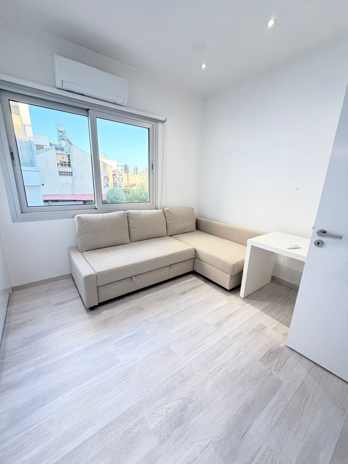 Apartment (Penthouse) in Germasoyia Tourist Area, Limassol for Sale