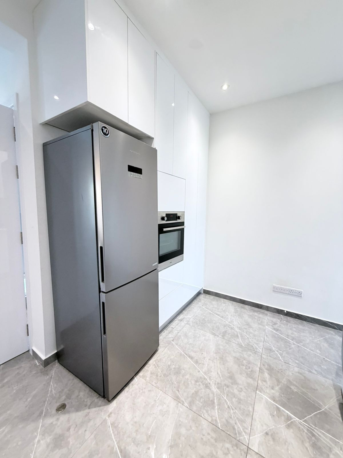 Apartment (Penthouse) in Germasoyia Tourist Area, Limassol for Sale