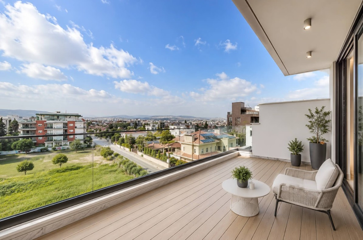 Apartment (Penthouse) in Germasoyia Tourist Area, Limassol for Sale