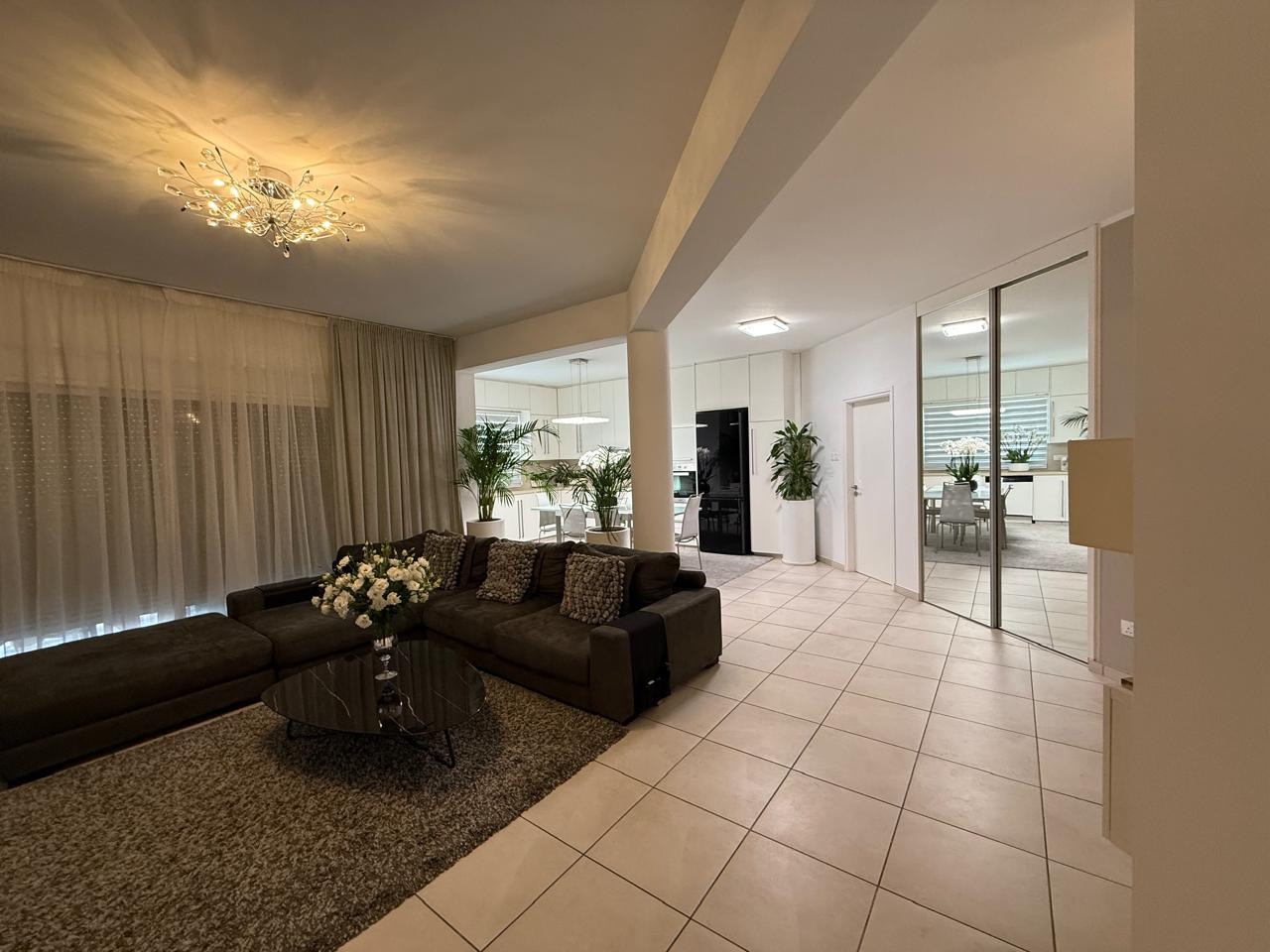 Apartment (Flat) in Green Area, Limassol for Sale