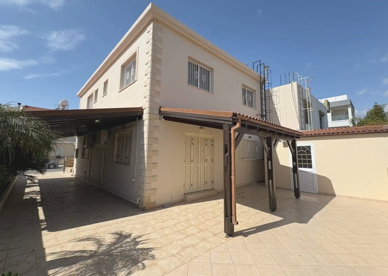 House (Detached) in Polemidia (Kato), Limassol for Sale