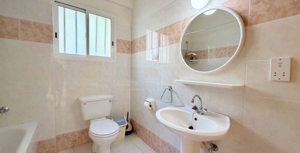 Apartment (Flat) in Germasoyia, Limassol for Sale