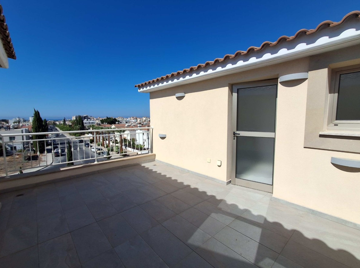 House (Maisonette) in Universal, Paphos for Sale