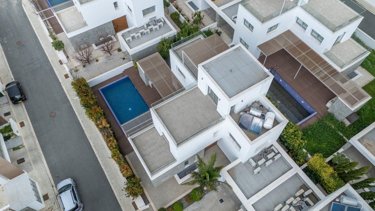 House (Detached) in Geroskipou, Paphos for Sale