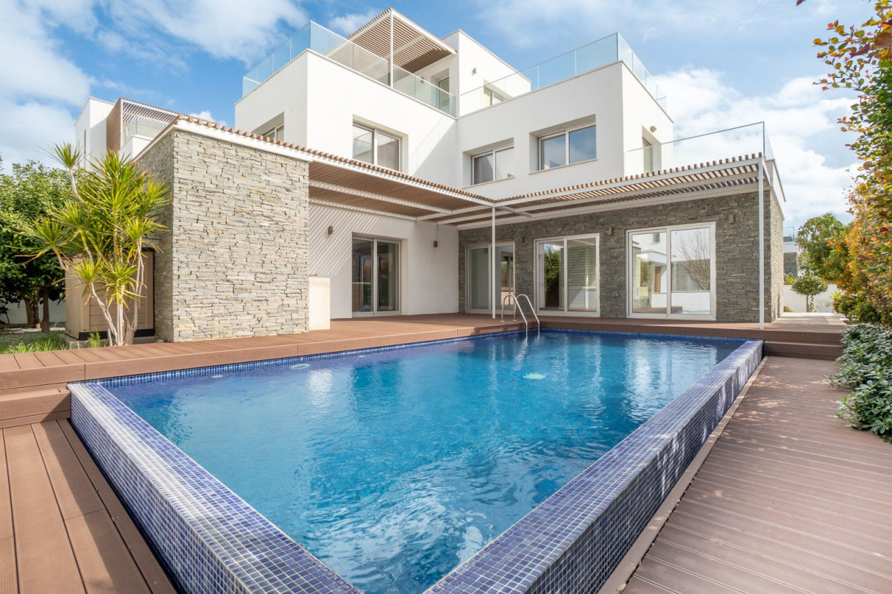 House (Detached) in Geroskipou, Paphos for Sale