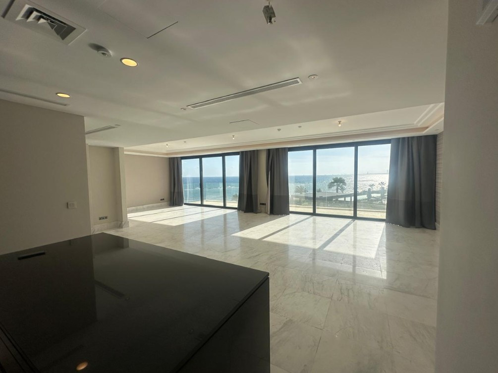 Apartment (Flat) in Amathus Area, Limassol for Sale