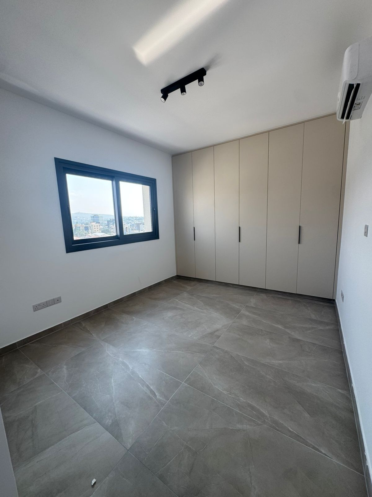 Apartment (Penthouse) in Columbia, Limassol for Sale