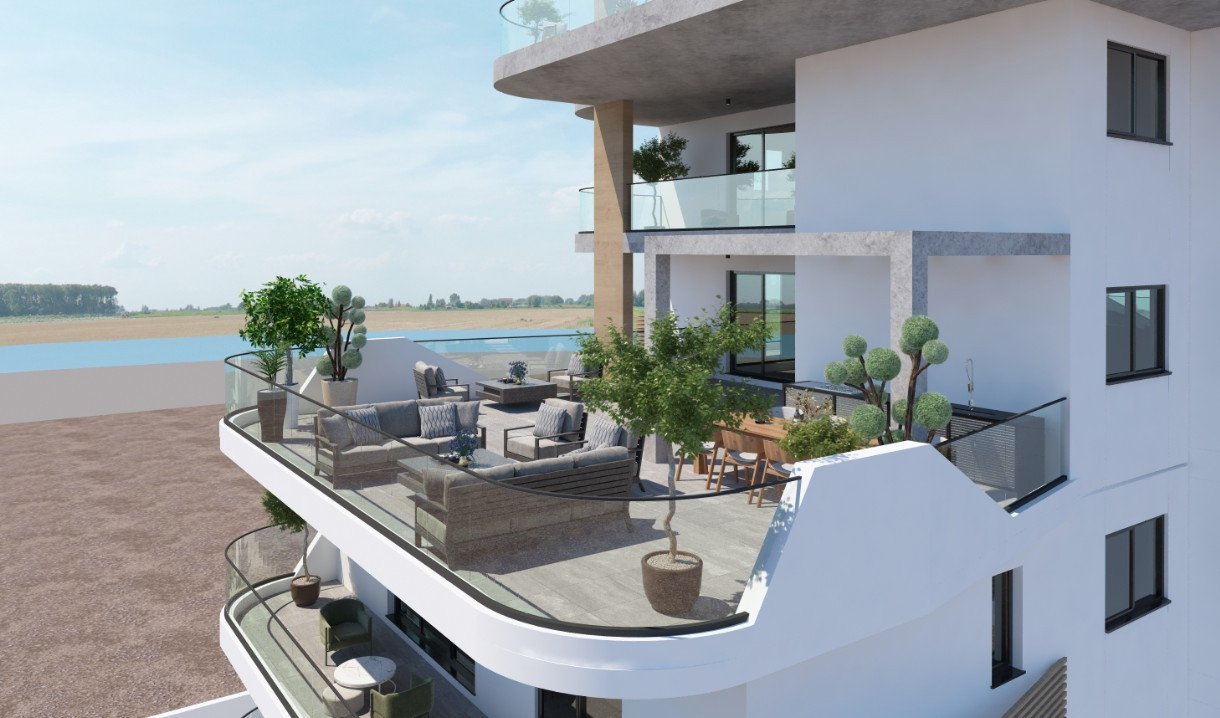 Apartment (Penthouse) in Mackenzie, Larnaca for Sale