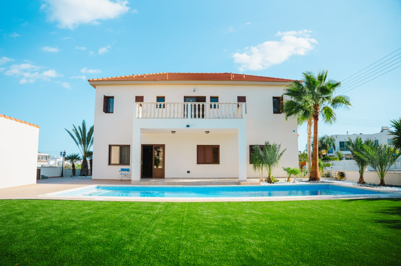 House (Detached) in Agios Athanasios, Limassol for Sale