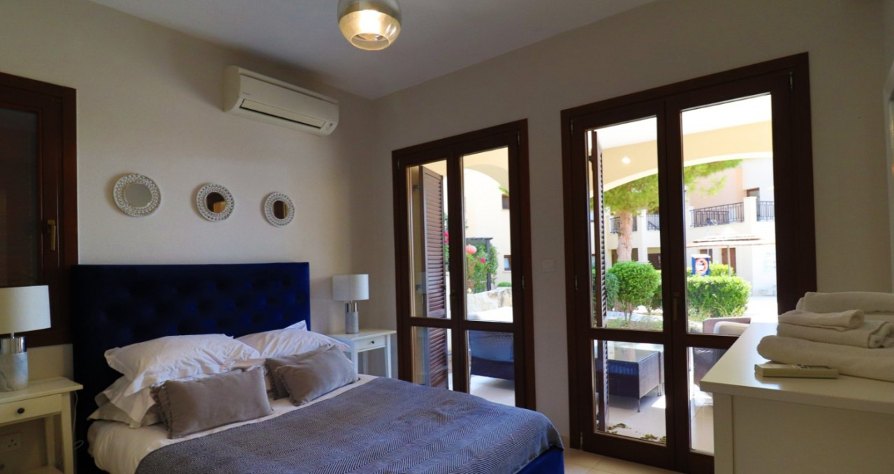 House (Maisonette) in Aphrodite Hills, Paphos for Sale