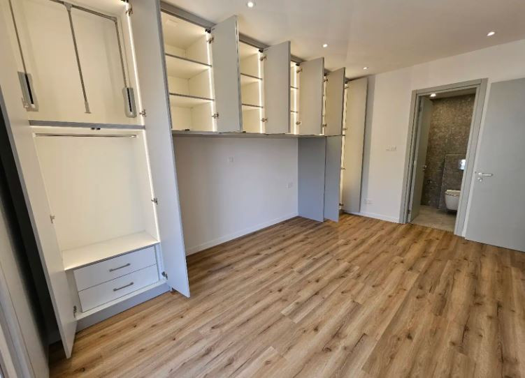 Apartment (Flat) in Germasoyia Tourist Area, Limassol for Sale