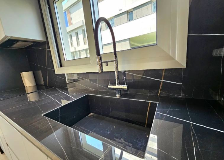 Apartment (Flat) in Germasoyia Tourist Area, Limassol for Sale