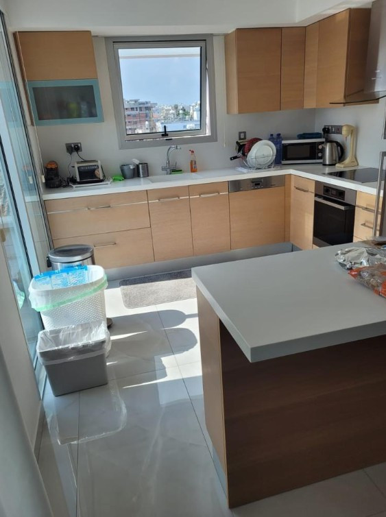 Apartment (Penthouse) in Neapoli, Limassol for Sale
