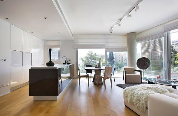 Apartment (Penthouse) in Neapoli, Limassol for Sale