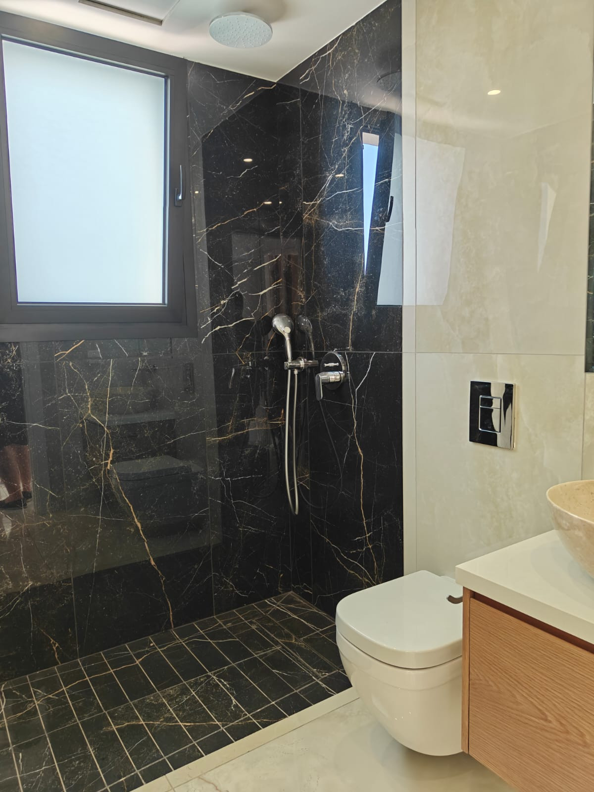 Apartment (Flat) in Tombs of the Kings, Paphos for Sale