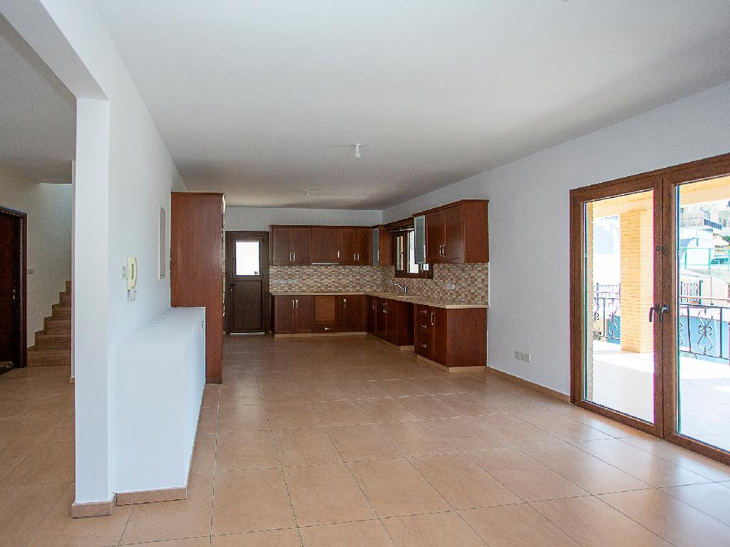House (Detached) in Germasoyia, Limassol for Sale