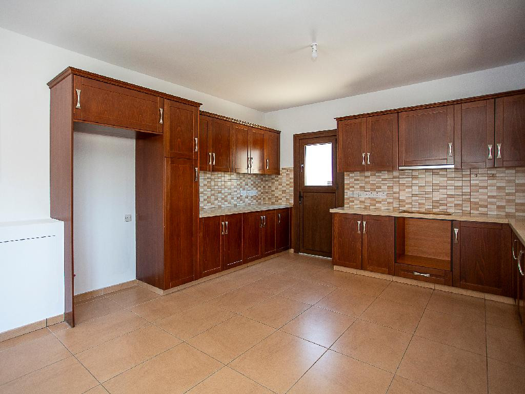 House (Detached) in Germasoyia, Limassol for Sale