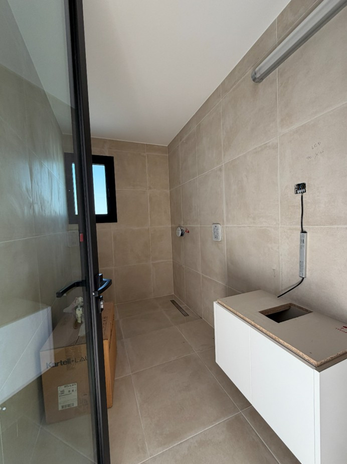 Apartment (Penthouse) in Linopetra, Limassol for Sale
