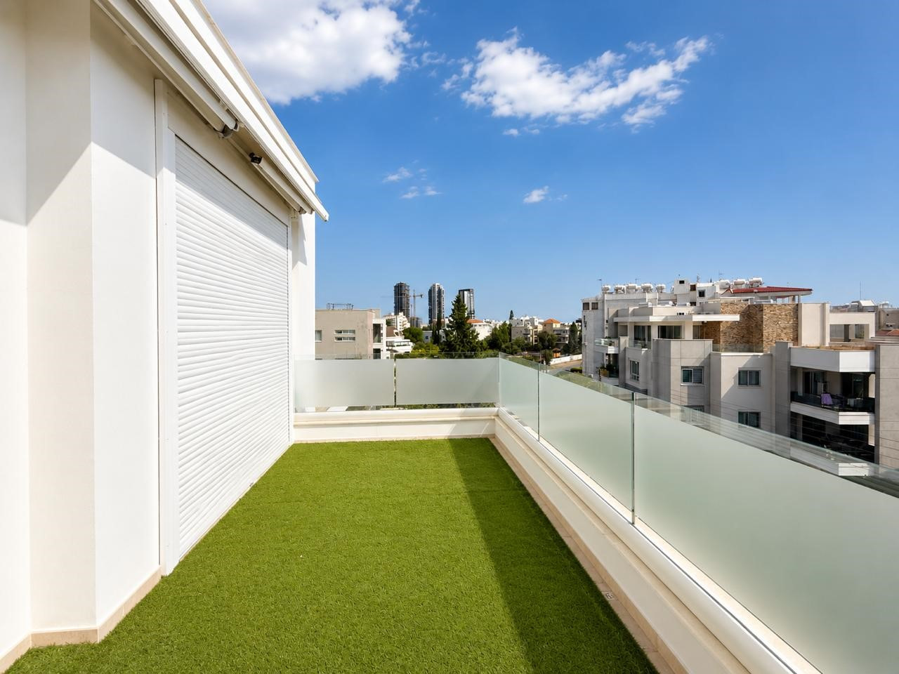Apartment (Penthouse) in Papas Area, Limassol for Sale