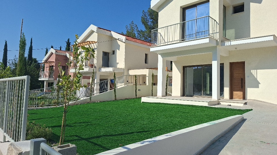 House (Detached) in Souni-Zanakia, Limassol for Sale