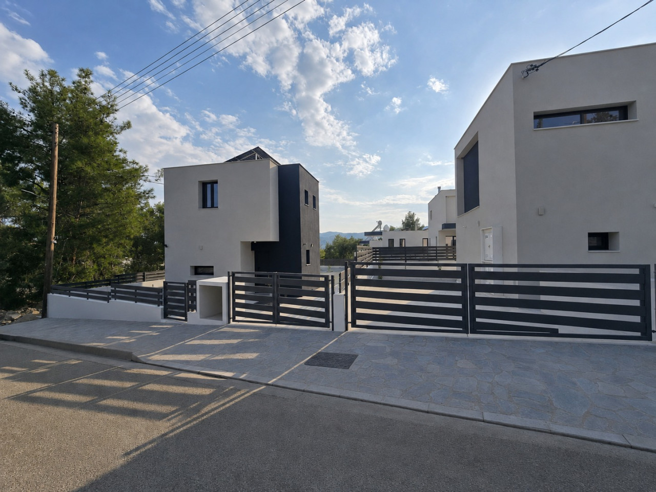 House (Detached) in Trimiklini, Limassol for Sale