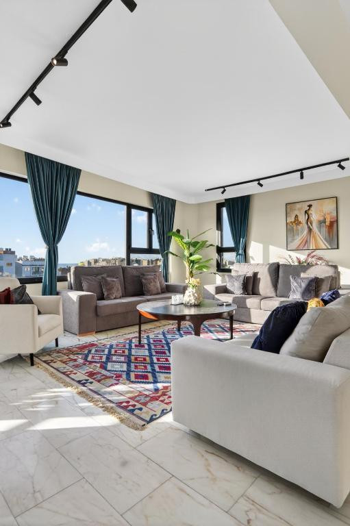 Apartment (Penthouse) in Agia Zoni, Limassol for Sale