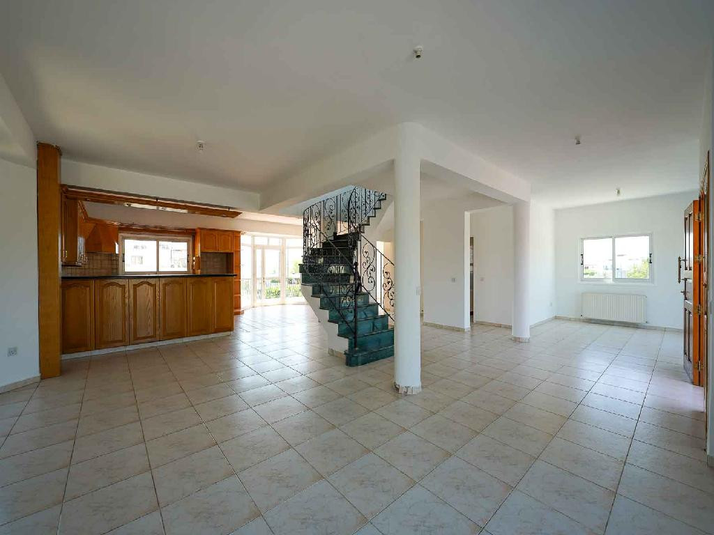 House (Detached) in Geri, Nicosia for Sale