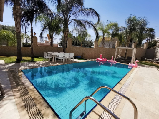 House (Detached) in Agia Fyla, Limassol for Rent