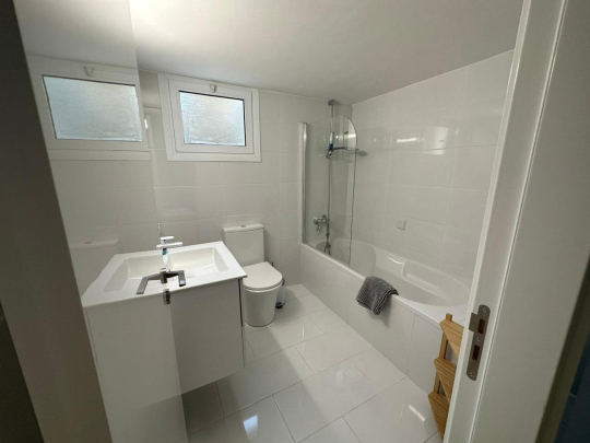 Apartment (Flat) in Neapoli, Limassol for Rent