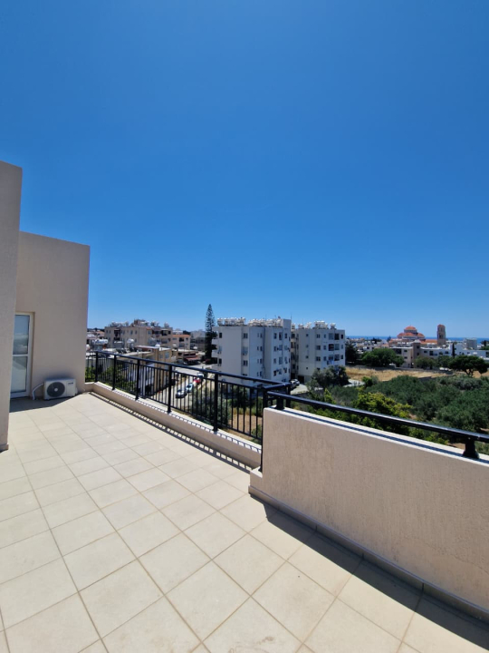 Apartment (Penthouse) in Kato Paphos, Paphos for Rent